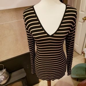 Max Studio top size xl